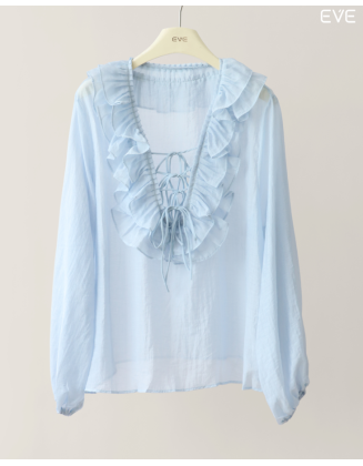 Ruffle Blouse: Romantic & Flowy