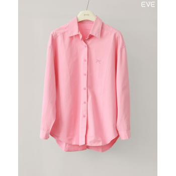 Casual Button-Up Shirt with Embroidered Detail