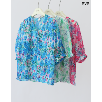 Floral Chiffon Tops for a Feminine Touch