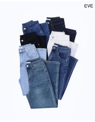 Relaxed Fit High-Waist Denim Pants