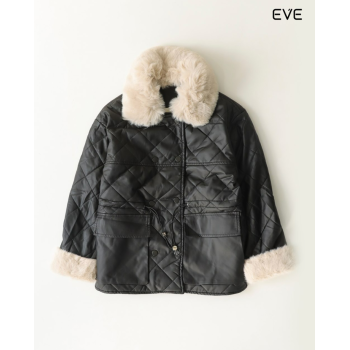  Luxurious Warmth: The Women's Faux Fur Collar Quilted Jacket