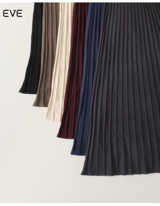 Elegant Versatility: The Women's Rib-Knit Flared Midi Dress