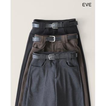 Sophisticated Wide-Leg Trousers: Tailored Comfort