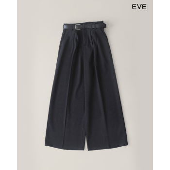 Pleated Wide-Leg Trousers: Tailored Elegance