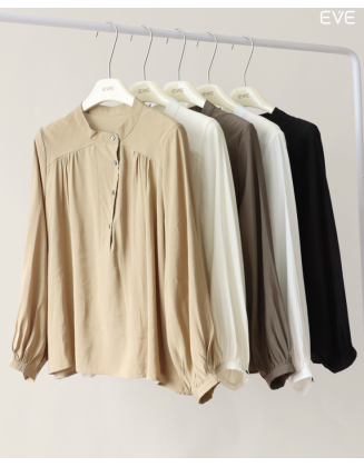 Effortless Style: The Mandarin Collar Top