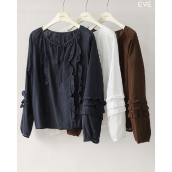 Ruffle Top: Romantic & Detailed