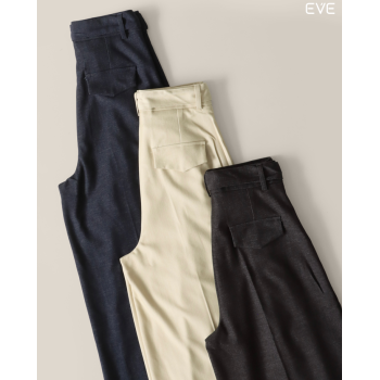Tailored Elegance: Wide-Leg Trousers