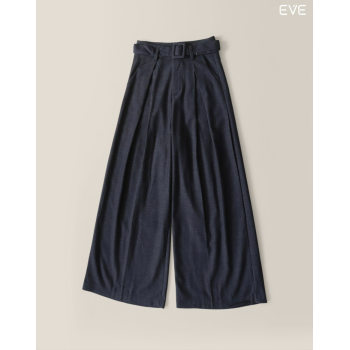 Tailored Elegance: Wide-Leg Trousers